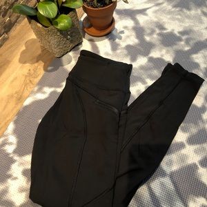 Super functional lulu lemon leggings